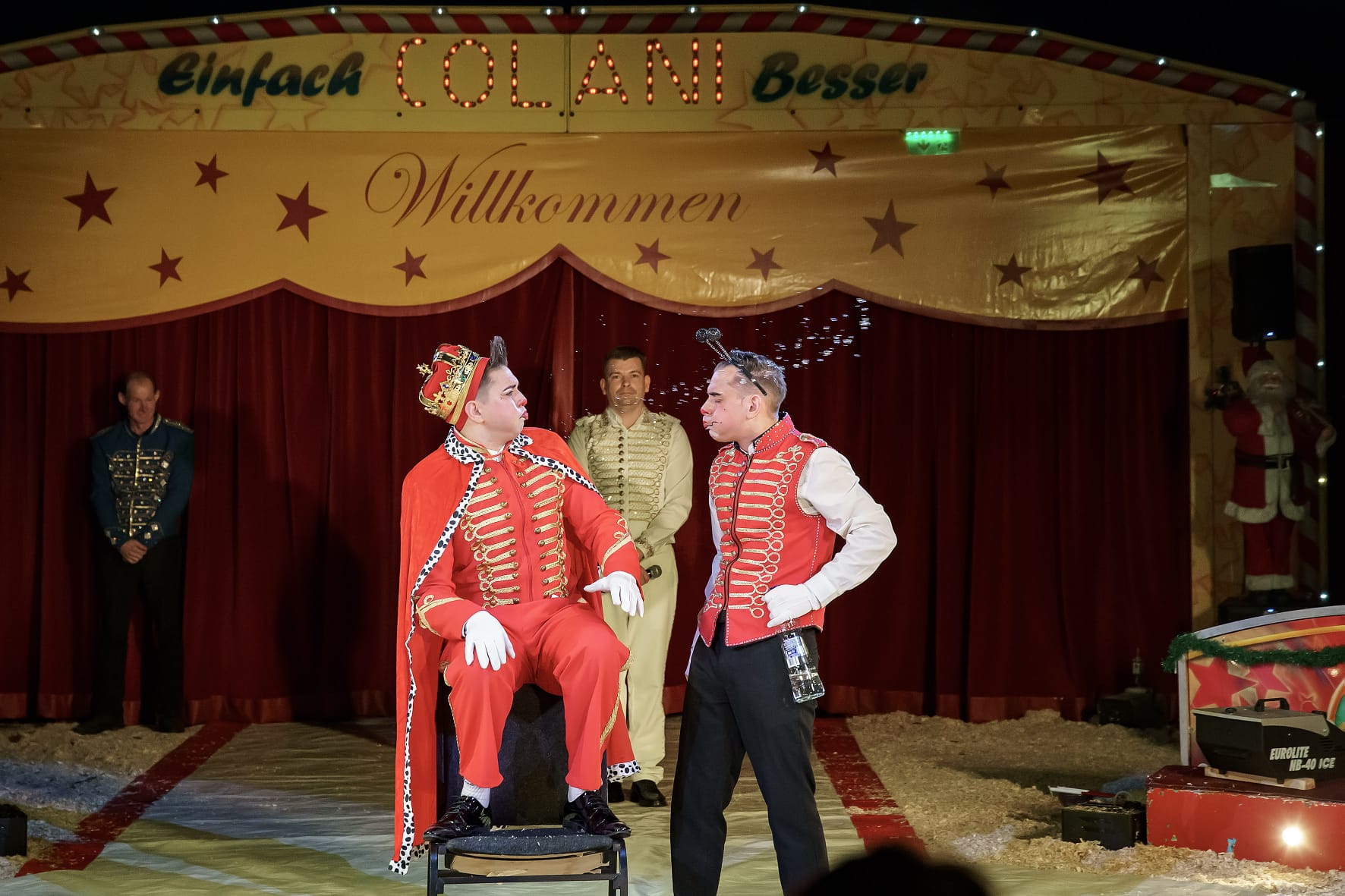 Witziges Clown-Duo im Circus Showtime
